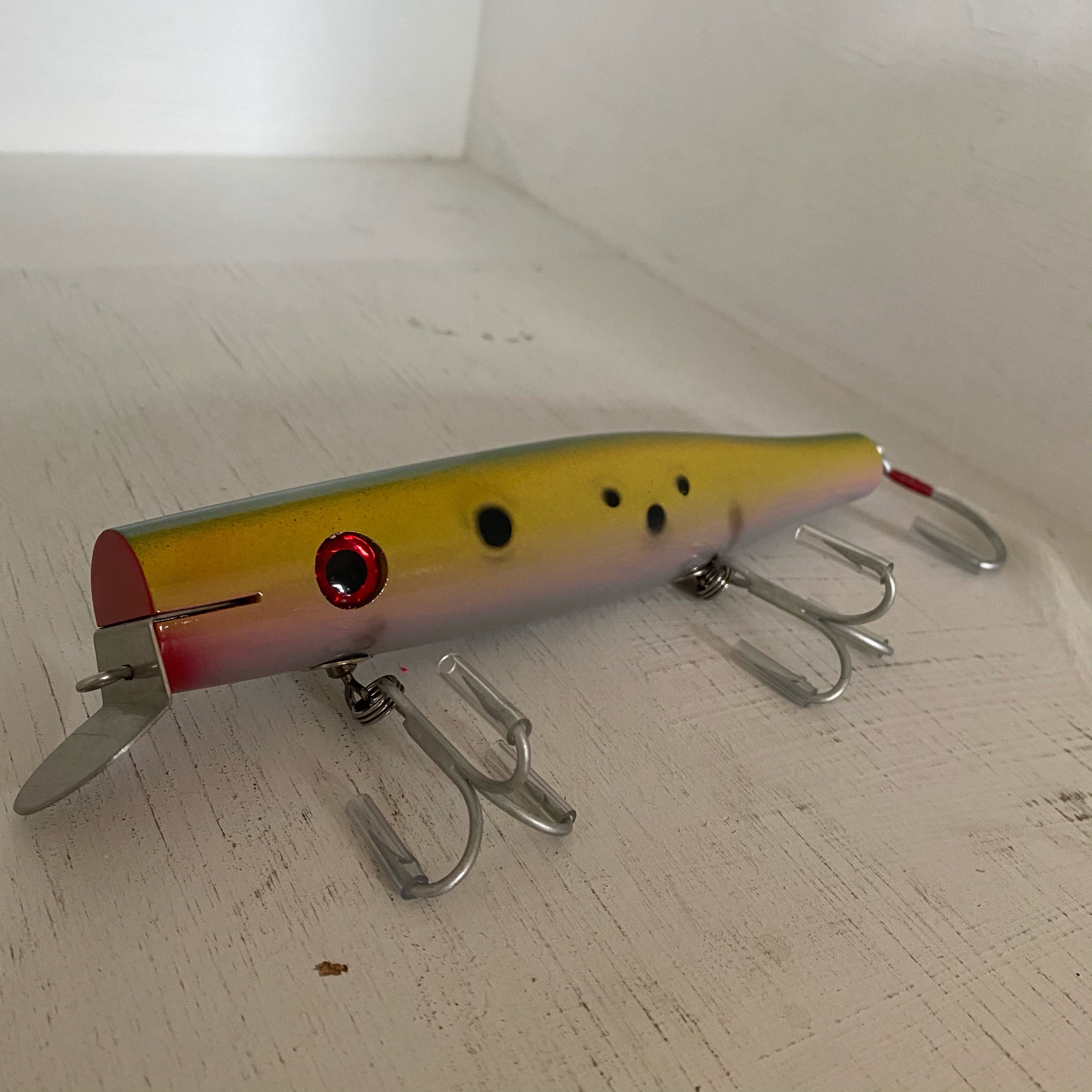 .com : Gibbs Lures 0717 Danny Surface Swimmer Yellow 3.5 oz. Danny  Surface Swimmer : Sports & Outdoors